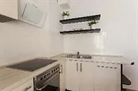 Molo Apartment *